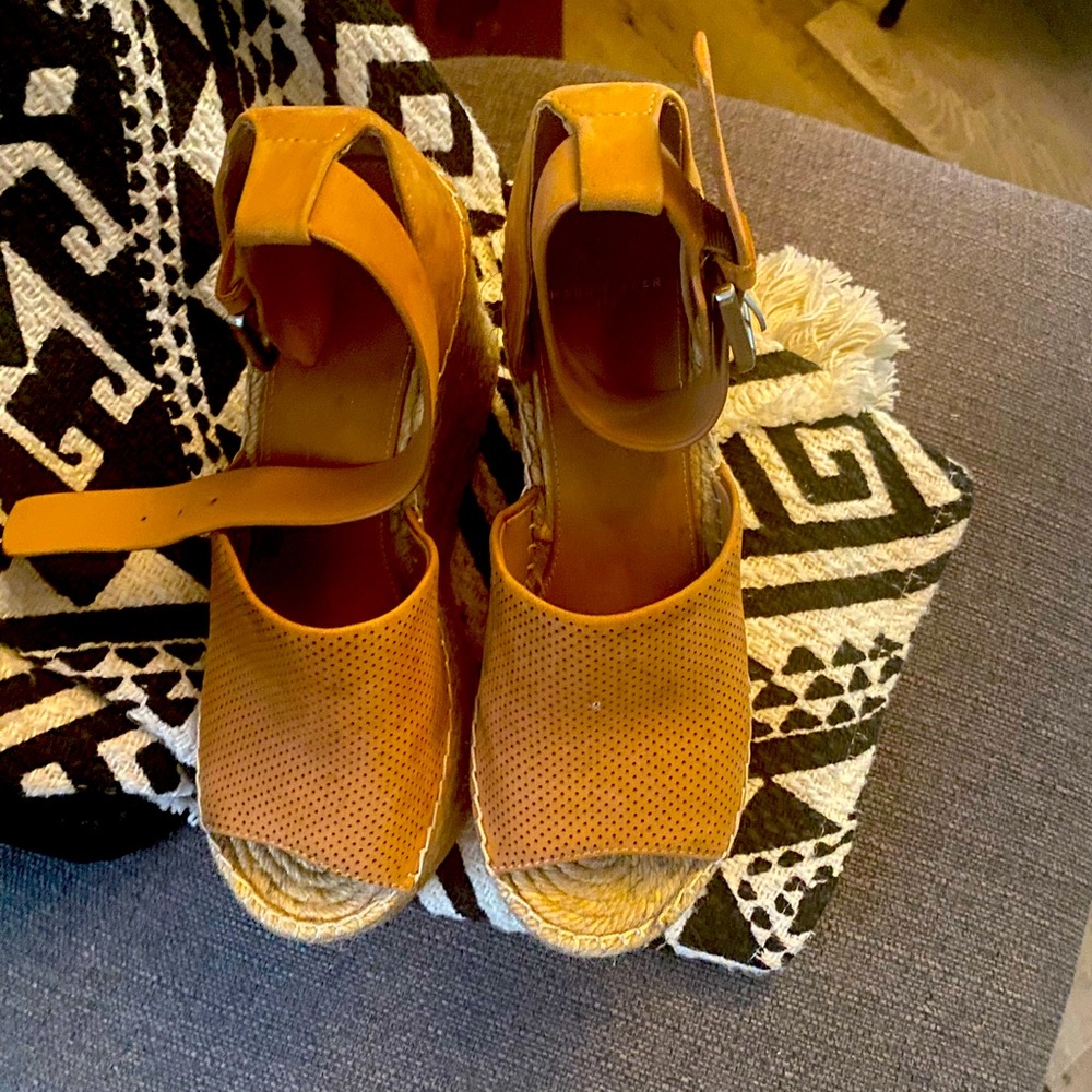 Marc Fisher wedges Tan 7.5 used gently